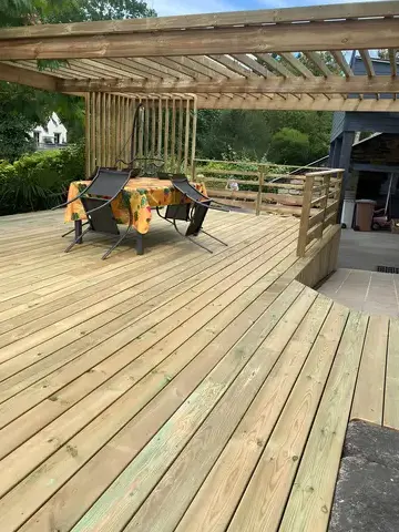 terrasse bois sur mesure à Malestroit - image 4