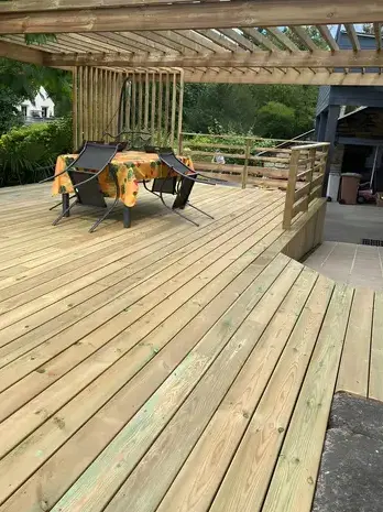 terrasse bois sur mesure à Redon - image 4