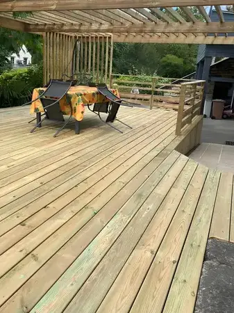 terrasse bois sur mesure Sixt-sur-Aff-1